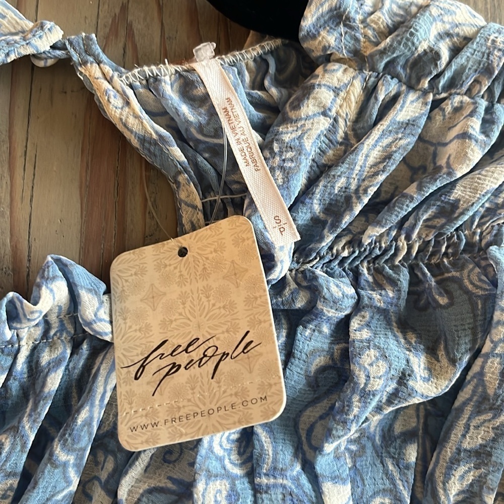 Free People Merrie Mix Lilac Print Tunic Top Small NWT - Picture 10 of 12